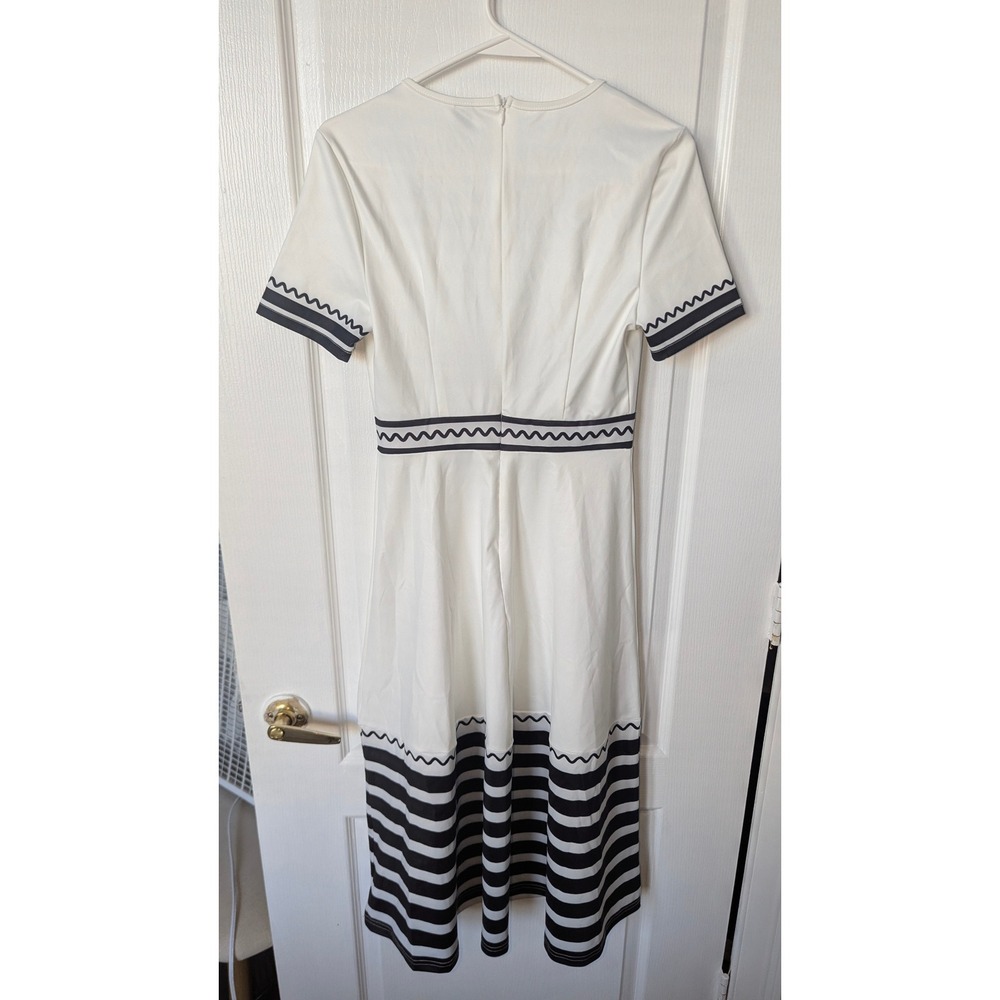 Emery Rose Womens White Black Graphic Print V-Neck Midi A-Line Dress Small NWT - Picture 5 of 6